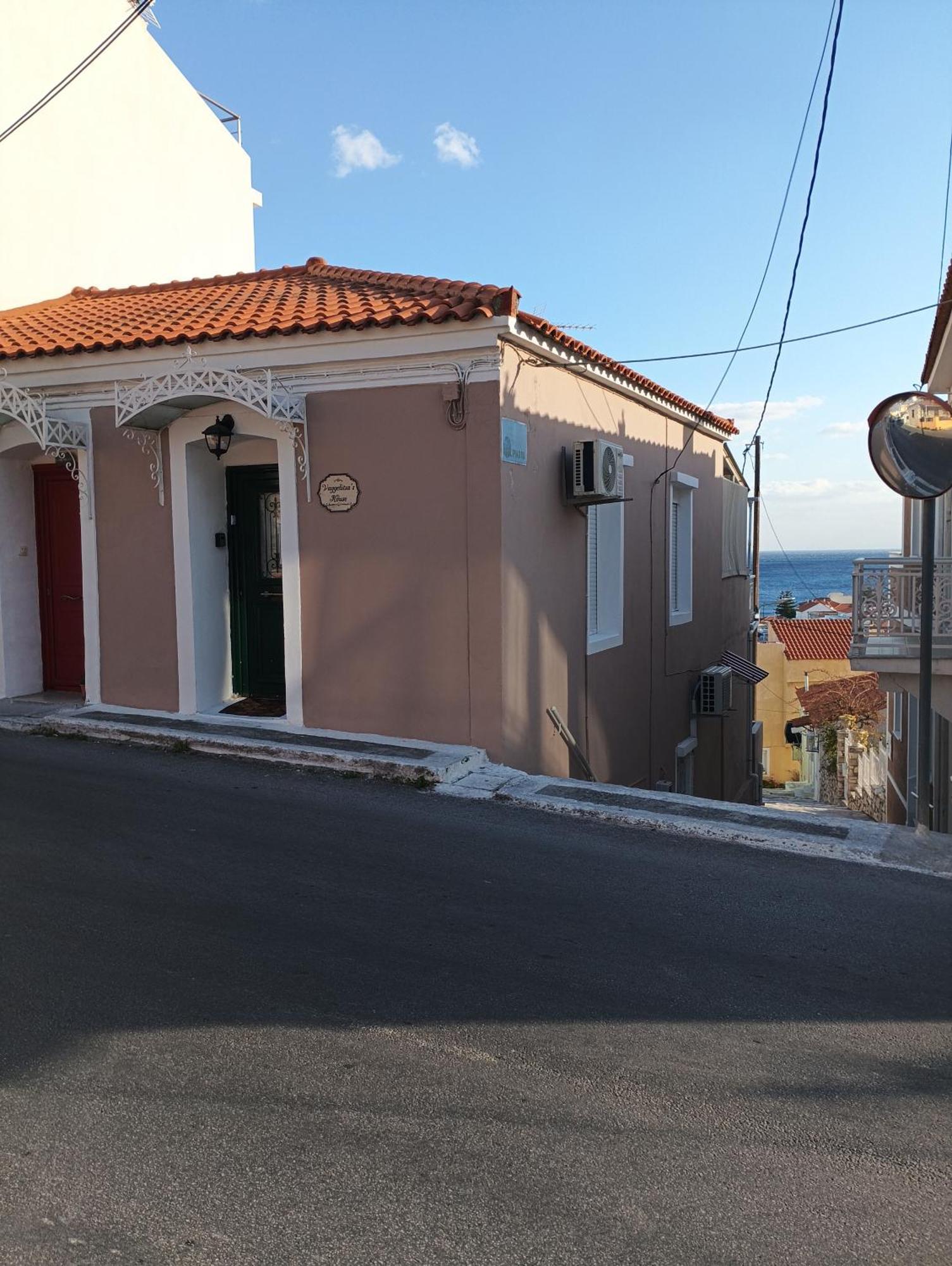 Vaggelitsa'S House Villa ปีตาโกเรโย ภายนอก รูปภาพ